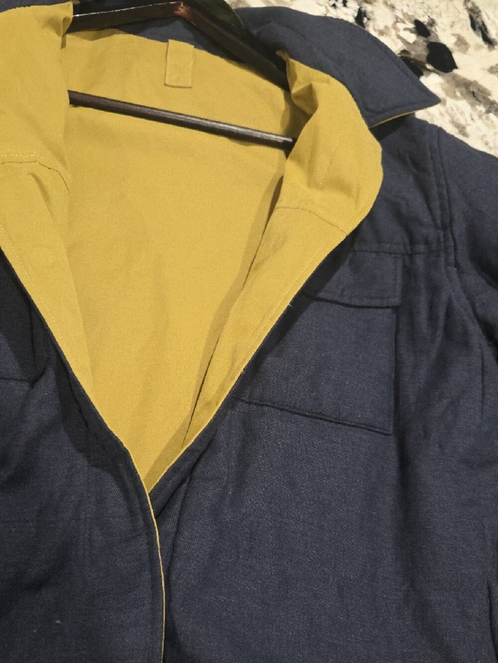 MEC Reversible Shacket - Picture 4 of 6